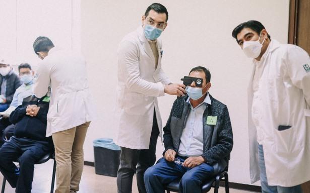 Atienden oftalmólogos del IMSS a pobladores sin seguridad social en Chiapas  | Sitio Web 